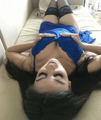 Умелые руки и шаловливые губки дарят неповторимое наслаждение. 🌟
⠀⠀
💋 Забудь о повседневности и дай себе шанс окунуться в мир наслаждения и релаксации. Эксклюзивные услуги, безупречные интимные навыки и глубокий расслабляющий массаж помогут тебе освободиться от стресса и получить ощущение полного счастья. 🥂
⠀⠀
🔞 Уверяю тебя, что ты не пожалеешь о проведенном со мной времени. Великолепные отзывы и мои фото соответствуют действительности. Я живу в Москве и готова встретиться с тобой чтобы реализовать все твои фантазии. Ты достоин только лучшего и я здесь, чтобы подарить тебе море наслаждения и незабываемые впечатления. 💗
⠀⠀
📲 Свяжись со мной и открой дверь в мир страсти и разврата. Чарующая индивидуалка Москвы ждет именно тебя! 💋🌹 Юстренко